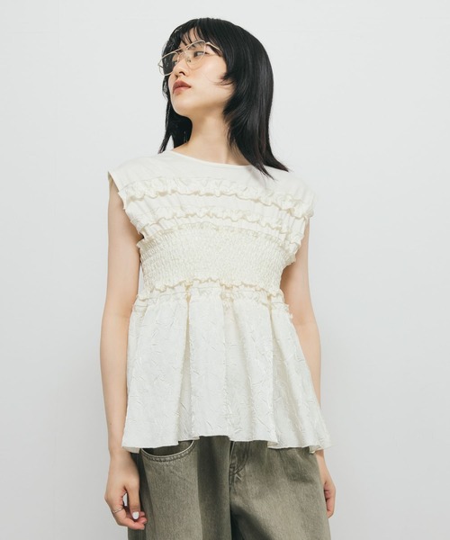 KBF（ケイビーエフ）の「フリルドッキングカットソー（Tシャツ/カットソー・レディース・ブラック/アイボリー・ONE）」の11枚目の写真