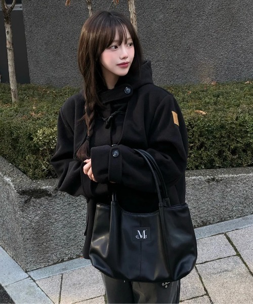 MUCENT（ムセント）の「【日本未発売/WEB限定】MUCENT(ムセント)/ロゴパッチ ショルダー トートバッグ/PEE MIDDLE STITCH LEATHER TOTE BAG（トートバッグ・レディース・ブラック・FREE）」の20枚目の写真