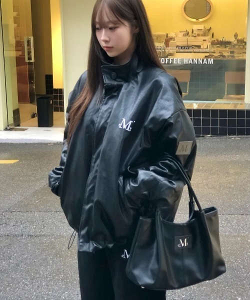 MUCENT（ムセント）の「【日本未発売/WEB限定】MUCENT(ムセント)/ロゴパッチ ショルダー トートバッグ/PEE MIDDLE STITCH LEATHER TOTE BAG（トートバッグ・レディース・ブラック・FREE）」の17枚目の写真