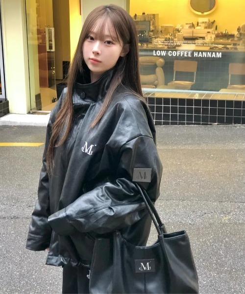 MUCENT（ムセント）の「【日本未発売/WEB限定】MUCENT(ムセント)/ロゴパッチ ショルダー トートバッグ/PEE MIDDLE STITCH LEATHER TOTE BAG（トートバッグ・レディース・ブラック・FREE）」の19枚目の写真