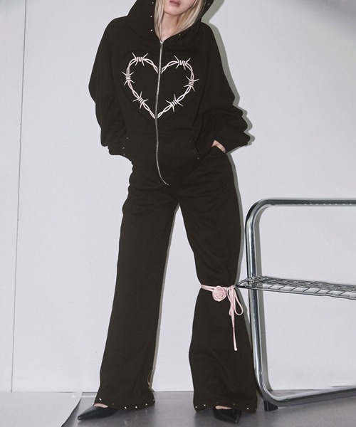 Heart Stitch Studded Hoodie / ハートステッチ スタッズフーディ