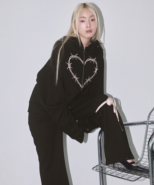 Heart Tattoo（ハートタトゥー）の「Heart Stitch Studded Hoodie 
