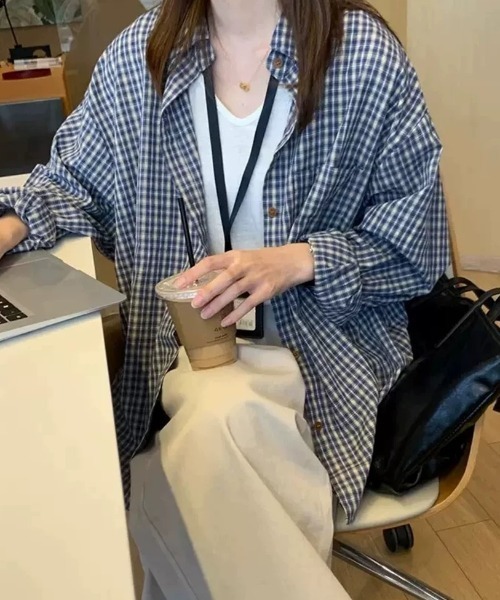 Sibra（シブラ）の「ゆるっと羽織れる、選べる3柄チェックシャツ（シャツ/ブラウス・レディース・グリーン/ブルー・M）」の21枚目の写真