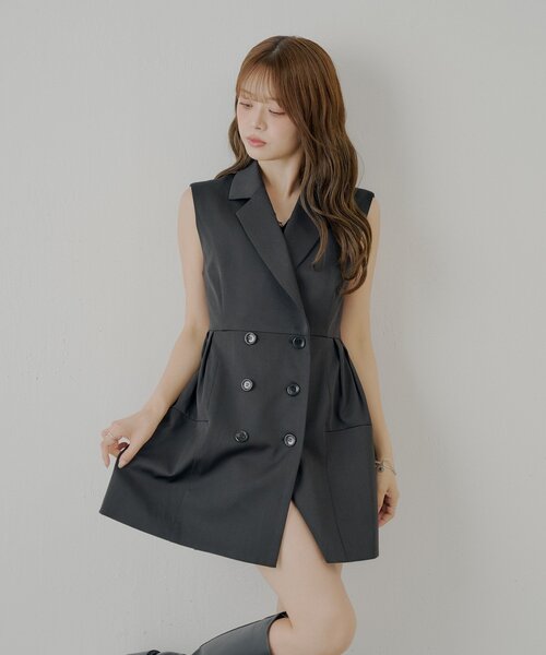 Chico（チコ）の「【SALON by Chico】ボンディングボリュームフレアスーツミニワンピース（ワンピース・レディース・ブラック/グレー・FREE）」の3枚目の写真