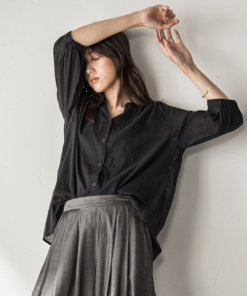 MAYSON GREY（メイソングレイ）の「【WEB限定】バンドカラー楊柳7分袖シャツ≪洗濯機で洗える≫（シャツ/ブラウス・レディース・ベージュ/ホワイト/グリーン/ブラック・M）」の12枚目の写真