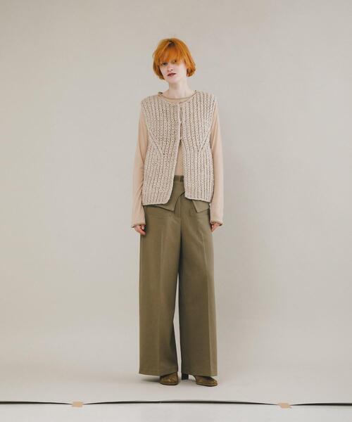 LAATO（ラート）の「hand knit vest（ベスト・レディース・ブラック/オフホワイト・FREE）」の2枚目の写真