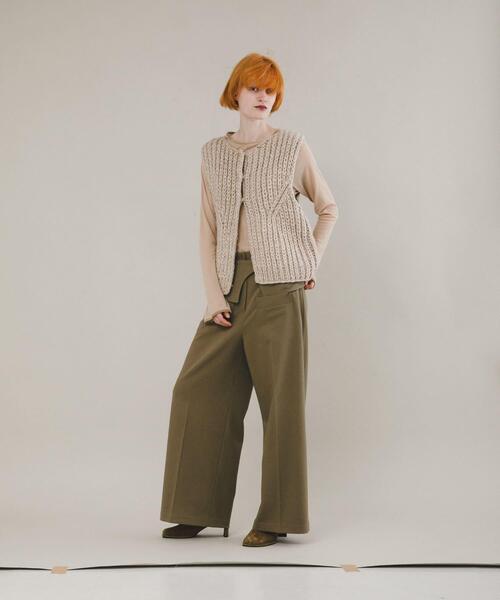 LAATO（ラート）の「hand knit vest（ベスト・レディース・ブラック/オフホワイト・FREE）」の3枚目の写真