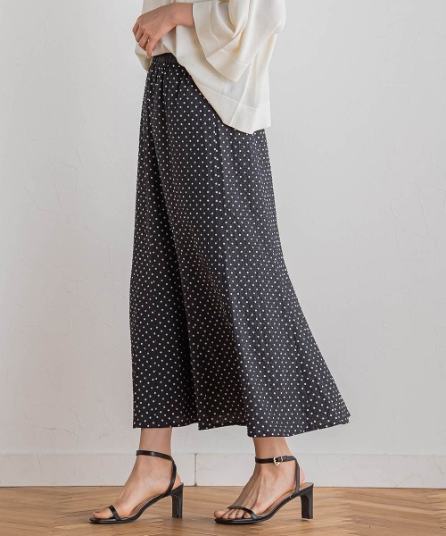 Droite lautreamont(ドロワットロートレアモン)の「【WEB限定】サッカードットプリントスカート≪手洗い可能≫(スカート・レディース・ブラック/オフホワイト・M)」の11枚目の写真