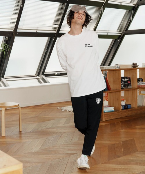 No Rain No Rainbow(ノーレインノーレインボー)の「mlt5393-logo printed long sleeve T-shirt ロングスリーブカットソー(NR25W-28)(Tシャツ/カットソー・メンズ・ホワイト/ブラック/ネイビー・S/M/L/XL)」の7枚目の写真