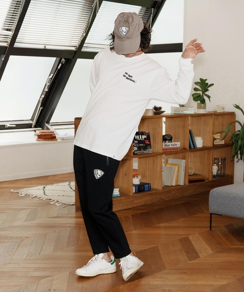 No Rain No Rainbow(ノーレインノーレインボー)の「mlt5393-logo printed long sleeve T-shirt ロングスリーブカットソー(NR25W-28)(Tシャツ/カットソー・メンズ・ホワイト/ブラック/ネイビー・S/M/L/XL)」の8枚目の写真