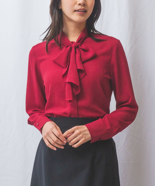 NARACAMICIE（ナラカミーチェ）の「【NARACAMICIE】無地ジョーゼットラッフルボウタイ長袖ブラウス（シャツ/ブラウス・レディース・レッド/ブラック/ネイビー・M/L/S）」の3枚目の写真