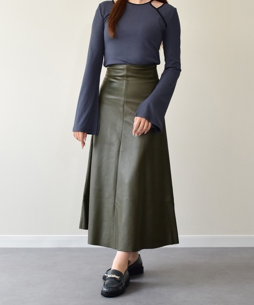 inter-chaussures(インターショシュール)の「【INTER-CHAUSSURES】ラウンドトウメタルベルトローファー(I51613)(ローファー・レディース・ブラック系その他/グレー系その他・37/36)」の8枚目の写真