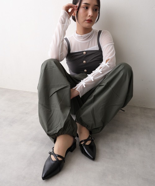 DEMETER(デメテル)の「ポインテッドトゥ クロスデザイン ストラップパンプス(パンプス・レディース・シルバー/ブラック/ワインレッド・LL/L/M/S)」の8枚目の写真