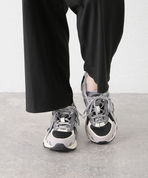 ASICS(アシックス)の「ASICS / アシックス GEL-SONOMA TR62(スニーカー・レディース・チャコールグレー/ブラック/アイボリー・23cm/24cm/25cm)」の12枚目の写真