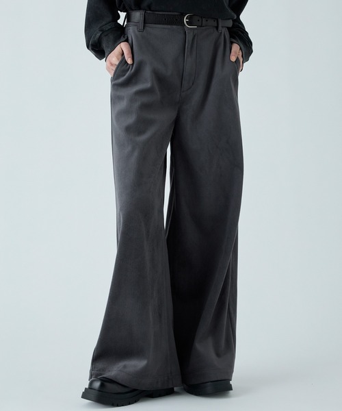 VELNUS(ベルナス)の「【VELNUS】Gradient design wide flare corduroy pants / グラデーションデザインワイドフレアコーデュロイパンツ(スラックス・メンズ・ブラック/チャコールグレー・S/M/L)」の1枚目の写真