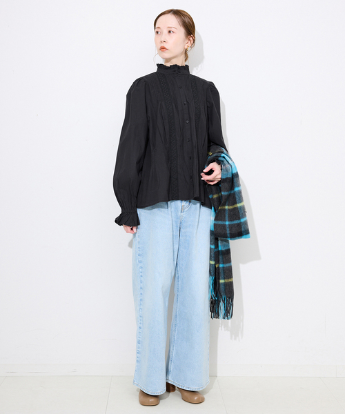 crinkle crinkle crinkle rebuilt neck embroidery blouse CC-4015