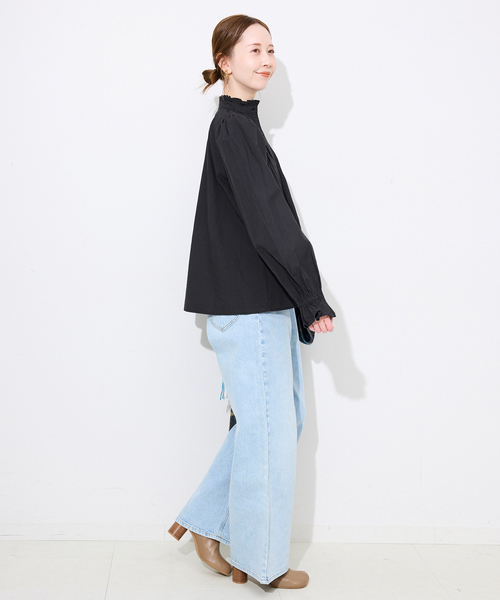 crinkle crinkle crinkle rebuilt neck embroidery blouse CC-4015