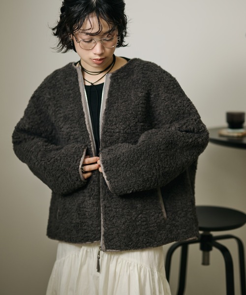 LAULEN(ローレン)の「front zip volume boa blouson /フロントジップボリュームボアブルゾン(ブルゾン・レディース・グレー/アイボリー・FREE)」の3枚目の写真