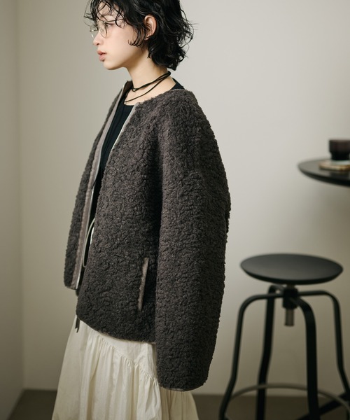 LAULEN(ローレン)の「front zip volume boa blouson /フロントジップボリュームボアブルゾン(ブルゾン・レディース・グレー/アイボリー・FREE)」の4枚目の写真