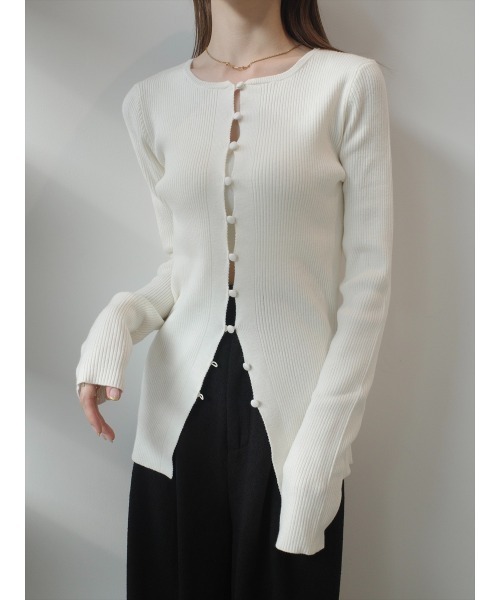 amel（エイメル）の「ボタンラインニットカーディガン / アイボリー（ニット/セーター・レディース・アイボリー・FREE）」の14枚目の写真