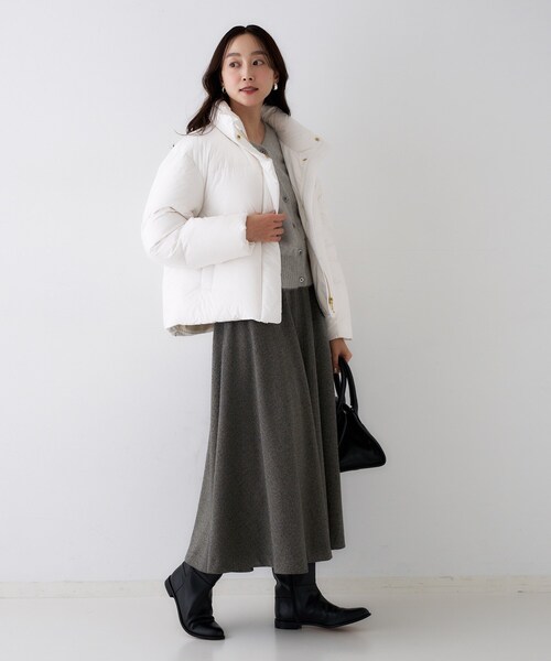 UNTITLED（アンタイトル）の「【トレンド/撥水機能/防寒】ショートダウンコート（ダウンジャケット/コート・レディース・オフホワイト/ブラック・00/01/03/04/42/44/46/48/50/02）」の17枚目の写真