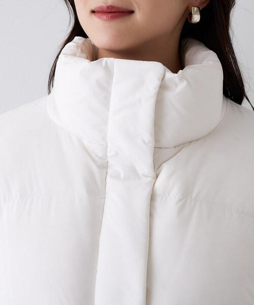 UNTITLED（アンタイトル）の「【トレンド/撥水機能/防寒】ショートダウンコート（ダウンジャケット/コート・レディース・オフホワイト/ブラック・00/01/03/04/42/44/46/48/50/02）」の22枚目の写真