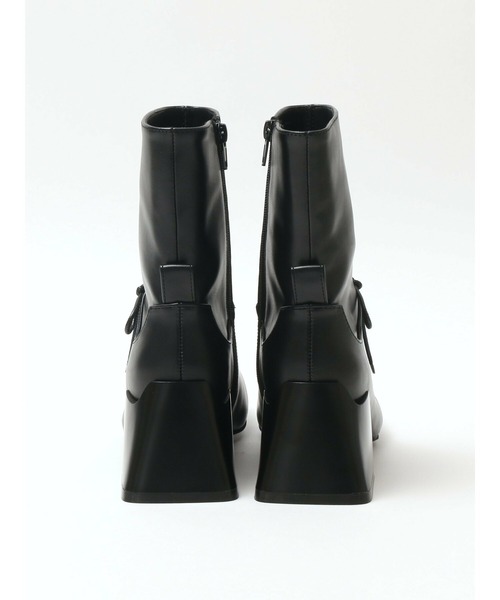 Bella lume（ベッラルーメ）の「《Bella Lume(ベッラルーメ)》スクエアレースアップブーツ（ブーツ・レディース・ブラック・SMALL/MEDIUM/LARGE）」の7枚目の写真