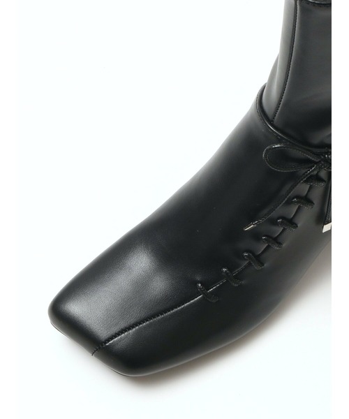 Bella lume（ベッラルーメ）の「《Bella Lume(ベッラルーメ)》スクエアレースアップブーツ（ブーツ・レディース・ブラック・SMALL/MEDIUM/LARGE）」の5枚目の写真