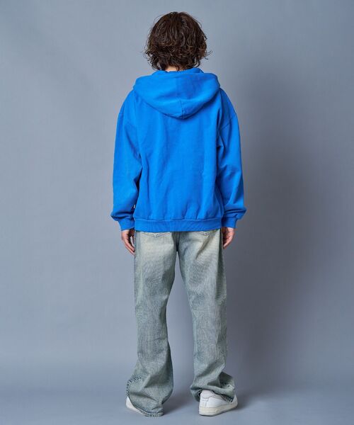 SEQUENZ（シークエンズ）の「【SEQUENZ（シークエンズ）】SQNZ ZIP P/K / ジップパーカー 裏起毛 フーディ スタッズ 加工 ワッペン プリント（パーカー・メンズ・ブラック/ピンク/ライトグレー/ブルー・SMALL/LARGE/MEDIUM）」の19枚目の写真