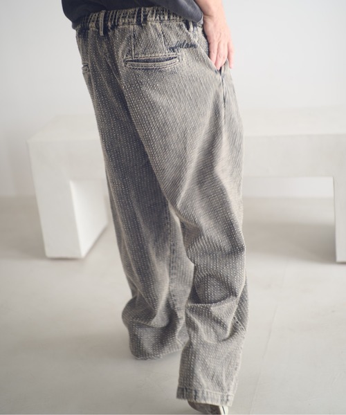 ADAM PATEK(アダムパテック)の「ADAMPATEK/needlestripe denim wide pants/ニードルパンチストライプデニムワイドスラックス(AP2528014)(デニムパンツ・レディース・グレー/ブラック・1/2)」の8枚目の写真