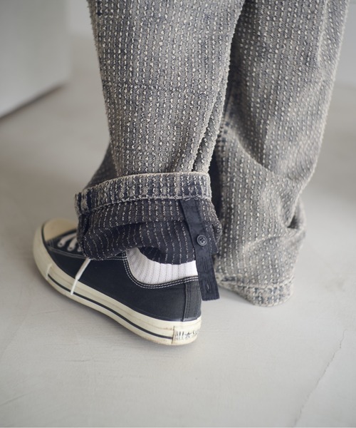 ADAM PATEK(アダムパテック)の「ADAMPATEK/needlestripe denim wide pants/ニードルパンチストライプデニムワイドスラックス(AP2528014)(デニムパンツ・レディース・グレー/ブラック・1/2)」の13枚目の写真