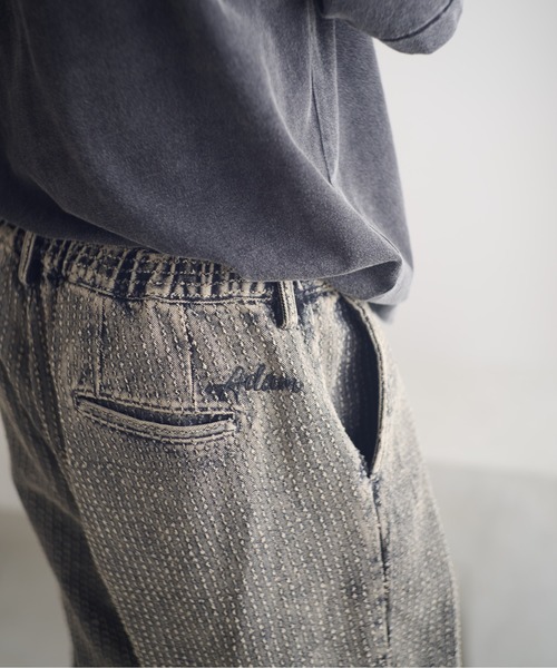 ADAM PATEK(アダムパテック)の「ADAMPATEK/needlestripe denim wide pants/ニードルパンチストライプデニムワイドスラックス(AP2528014)(デニムパンツ・レディース・グレー/ブラック・1/2)」の14枚目の写真