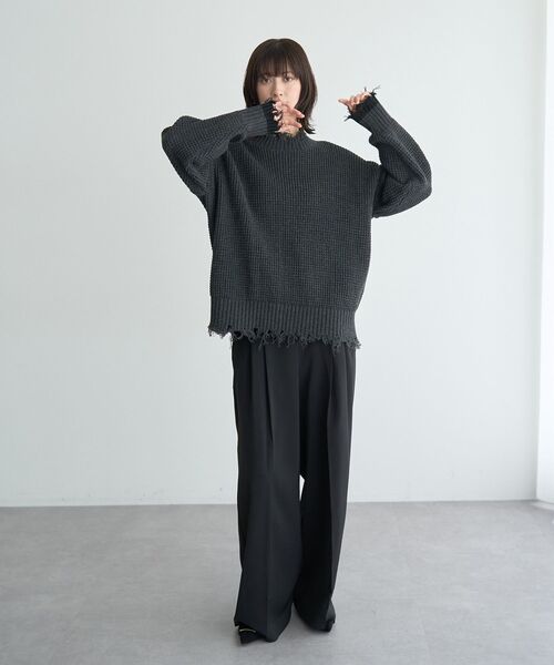 Editt by YECCA VECCA(エディットバイイェッカヴェッカ)の「ダメージルーズニット(ニット/セーター・レディース・チャコールグレー/ブルー/グレー・FREE)」の16枚目の写真