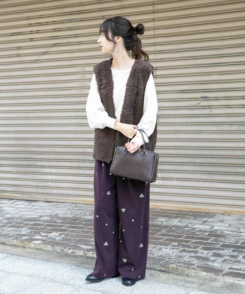 ITEMS URBANRESEARCH（アイテムズ アーバンリサーチ）の「刺繍ベロアパンツ（その他パンツ・レディース・ブルー系その他/パープル系その他・FREE）」の12枚目の写真