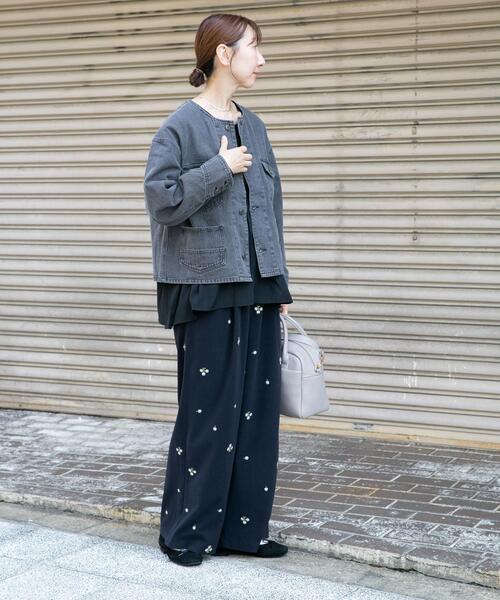 ITEMS URBANRESEARCH（アイテムズ アーバンリサーチ）の「刺繍ベロアパンツ（その他パンツ・レディース・ブルー系その他/パープル系その他・FREE）」の6枚目の写真