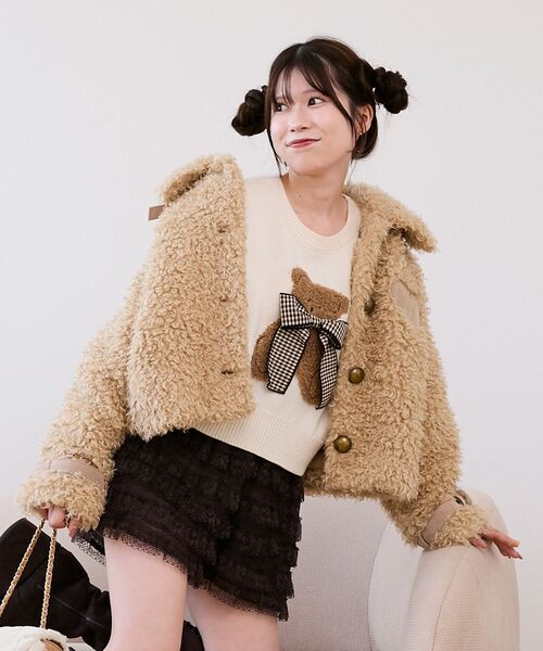 MAJESTIC LEGON（マジェスティックレゴン）の「ハートパッチふわふわブルゾン（ブルゾン・レディース・ブラウン/ベージュ・MEDIUM）」の4枚目の写真