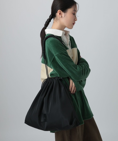 LEPSIM(レプシィム)の「2WAY巾着トート 605335(トートバッグ・レディース・ブラック/カーキブラウン・ONE SIZE)」の1枚目の写真