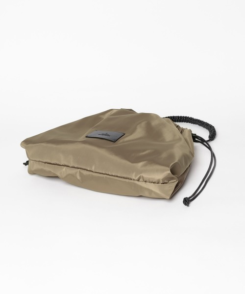 LEPSIM(レプシィム)の「2WAY巾着トート 605335(トートバッグ・レディース・ブラック/カーキブラウン・ONE SIZE)」の6枚目の写真