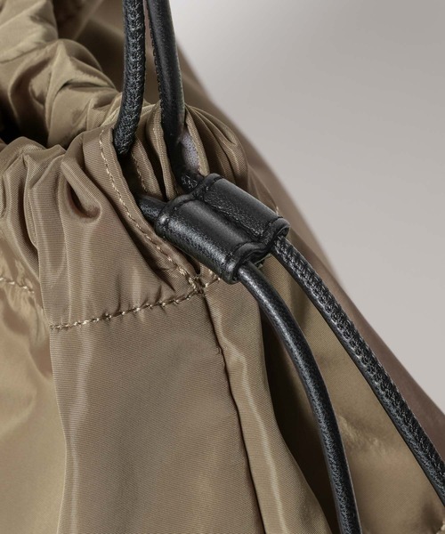 LEPSIM(レプシィム)の「2WAY巾着トート 605335(トートバッグ・レディース・ブラック/カーキブラウン・ONE SIZE)」の9枚目の写真