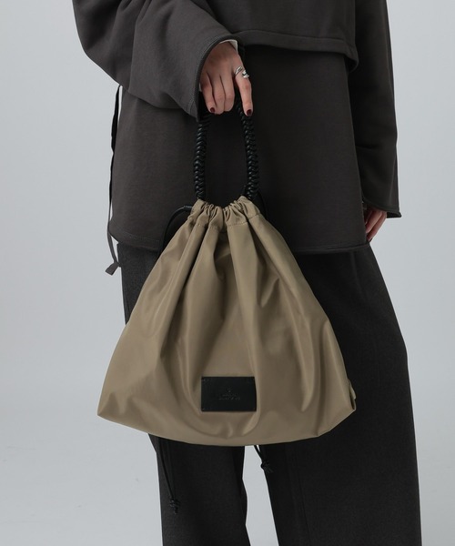 LEPSIM(レプシィム)の「2WAY巾着トート 605335(トートバッグ・レディース・ブラック/カーキブラウン・ONE SIZE)」の22枚目の写真