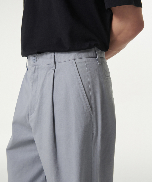 MUSINSA STANDARD（ムシンサスタンダード）の「ワンタックレギュラーフィットチノパンツ[スカイブルー]（その他パンツ・メンズ・その他・26/27/28/29/30/31/32/33/34/36/38/40/42）」の5枚目の写真