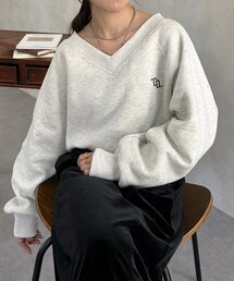 Thevon（ゼボン）の「Vネック刺繍ロゴ裏起毛プルオーバー（Tシャツ/カットソー）」