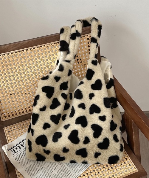 VIBGYOR(ヴィブジョー)の「Mignonjour/ハート柄ファートートバッグ M2862(トートバッグ・レディース・ホワイト/ピンク/ベージュ・FREE)」の1枚目の写真