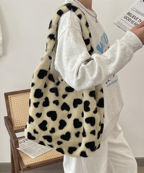 VIBGYOR(ヴィブジョー)の「Mignonjour/ハート柄ファートートバッグ M2862(トートバッグ・レディース・ホワイト/ピンク/ベージュ・FREE)」の7枚目の写真
