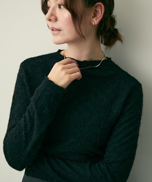 Lunea（ルネア）の「ハイネック花柄レーストップス（Tシャツ/カットソー・レディース・ブラック/ホワイト/ベージュ・FREE）」の3枚目の写真