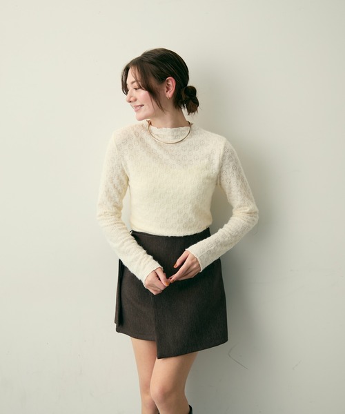 Lunea（ルネア）の「ハイネック花柄レーストップス（Tシャツ/カットソー・レディース・ブラック/ホワイト/ベージュ・FREE）」の11枚目の写真