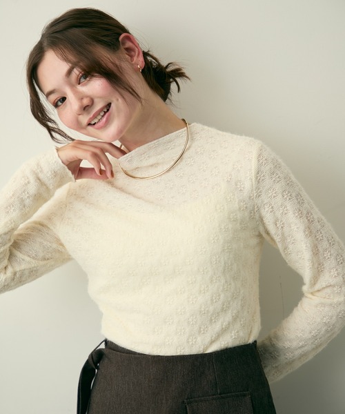 Lunea（ルネア）の「ハイネック花柄レーストップス（Tシャツ/カットソー・レディース・ブラック/ホワイト/ベージュ・FREE）」の8枚目の写真