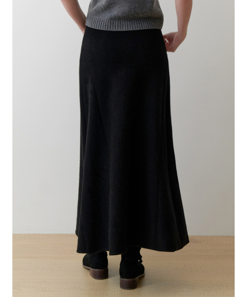 RE_L(リエル)の「Ooze knit flare skirt (black)(スカート・レディース・その他・SMALL/MEDIUM)」の3枚目の写真