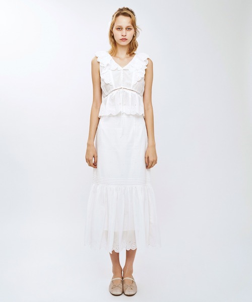 DEICY（デイシー）の「コットンボイルフラワーブラウス（シャツ/ブラウス・レディース・ライトブルー/レッド/ピンク/オフホワイト・FREE）」の5枚目の写真