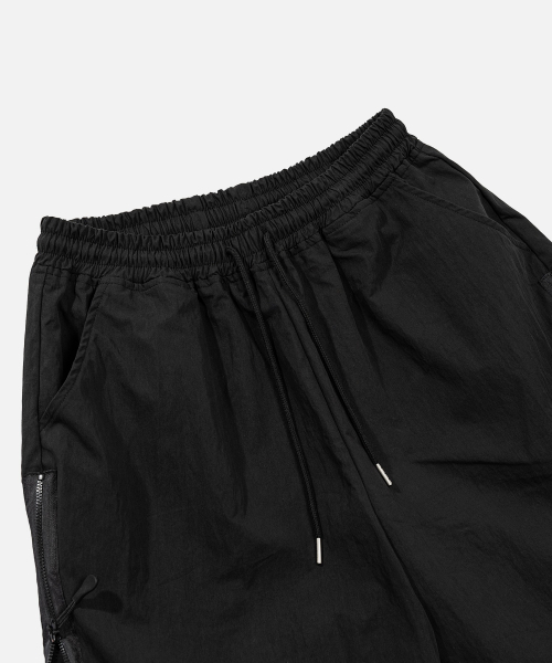 VASTIC(バスティック)の「サイドジップリンクルハーフパンツ_ブラック(その他パンツ・メンズ・その他・LARGE/MEDIUM)」の4枚目の写真